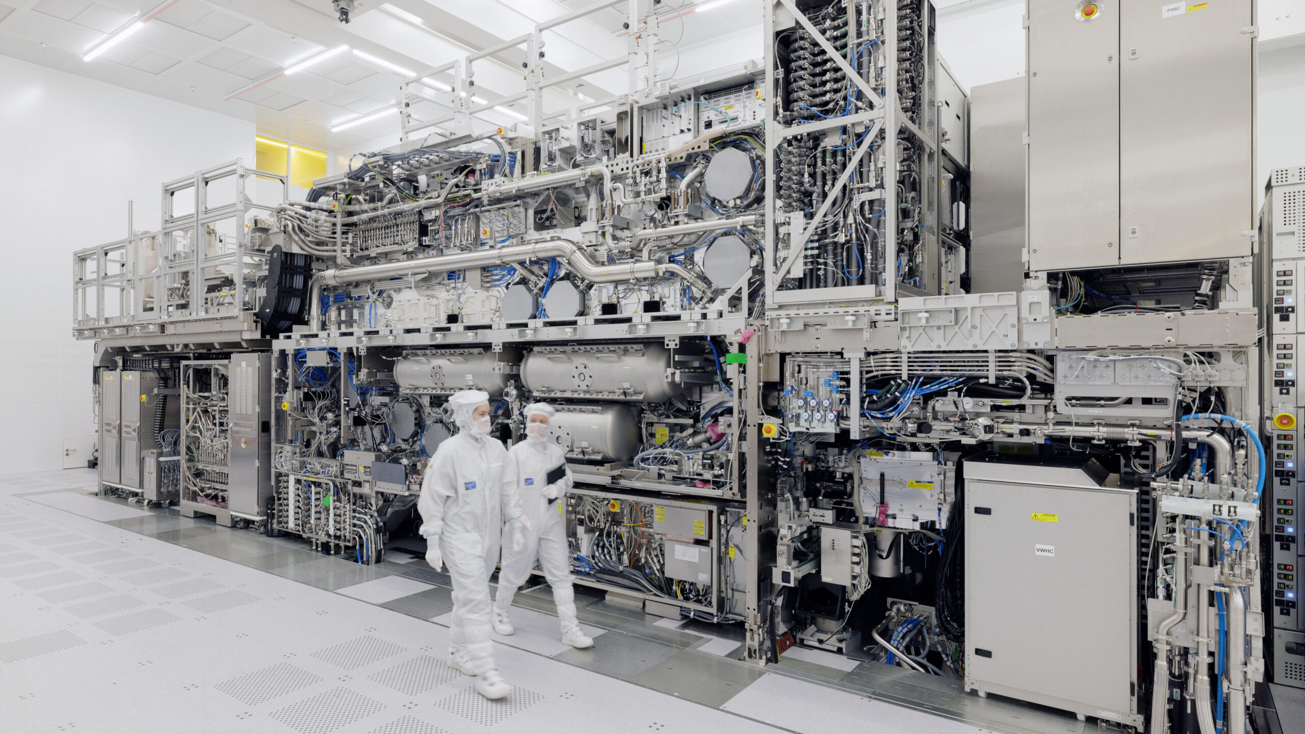 Литографическая машина ASML для производства чипов
